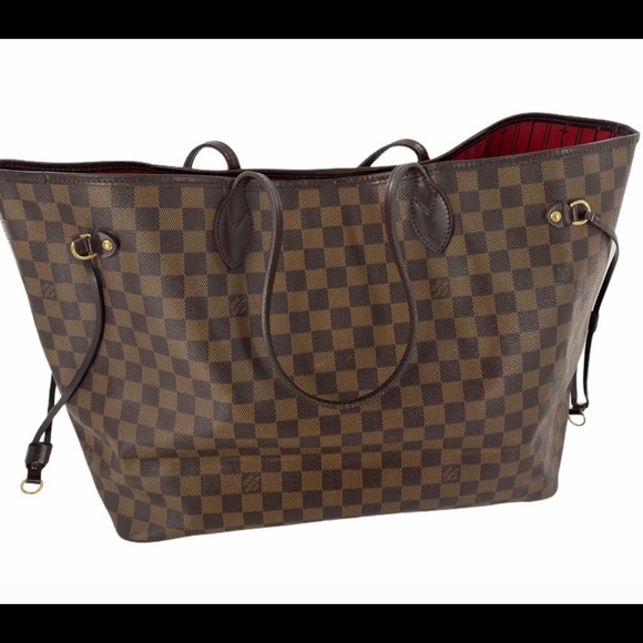 Louis Vuitton Handbags - Never full NM bag